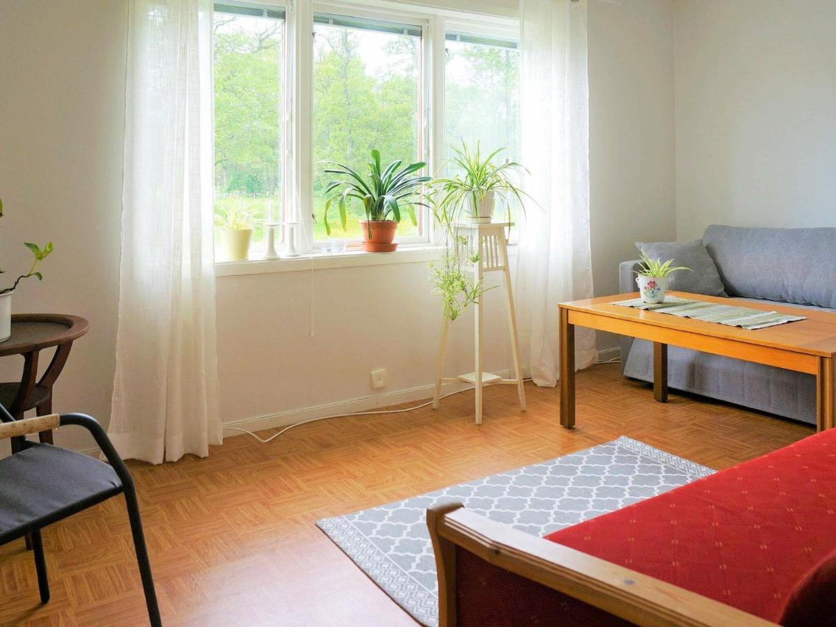 4 Person Holiday Home In G Tene Götene Rom bilde